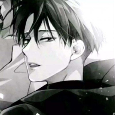 伊朗士兵抗机枪追打美军搜救直升机